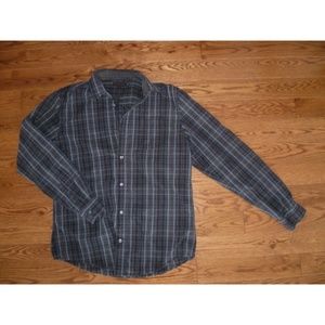 5/$25 - Men shirt fit M/L